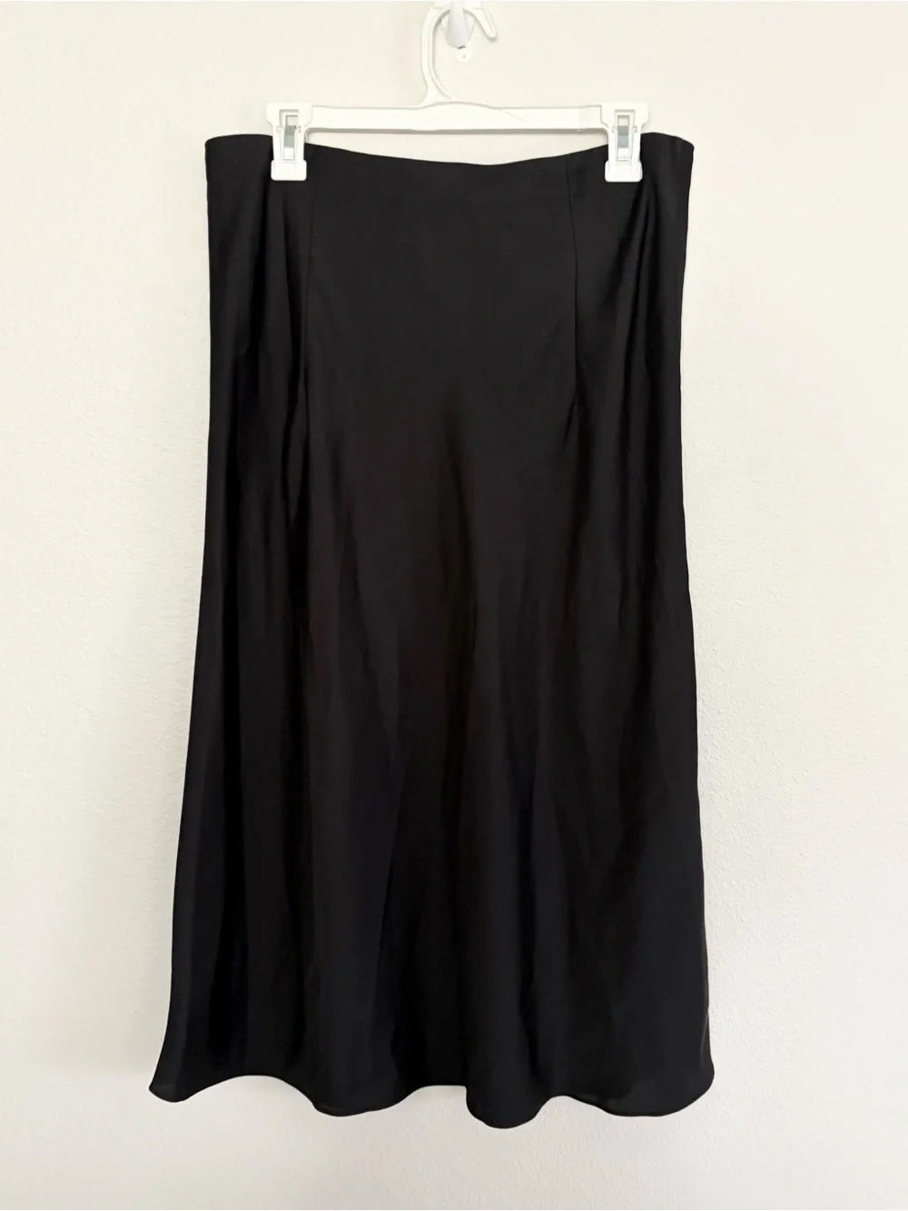 J.Crew Satin Midi Slip Skirt Size M Black Minimal Romantic Elegant Old Money